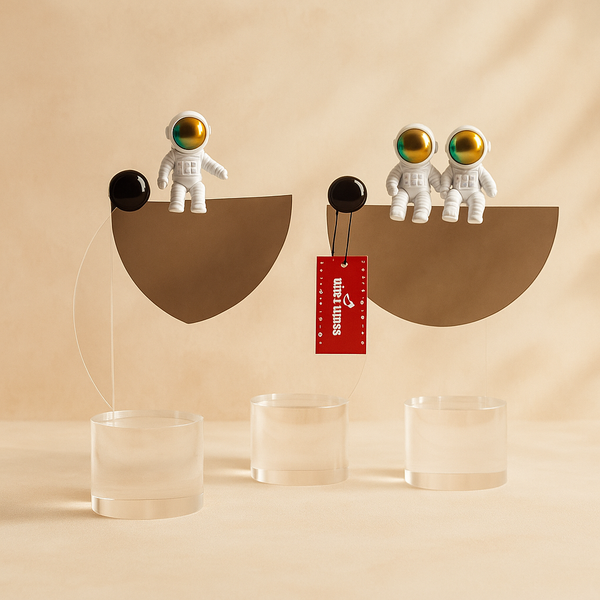 Astronaut | Decorative Space Figurine | Modern Resin Showpiece Symbolizing Exploration, Curiosity & Adventure